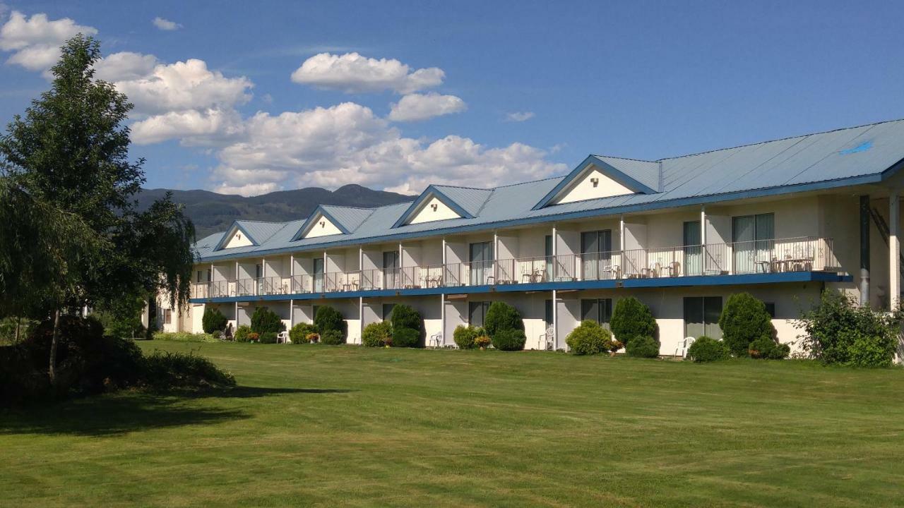 Monashee Motel Sicamous Exterior photo